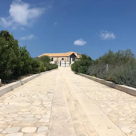 Le Sorelle Del Vino Farm stay *