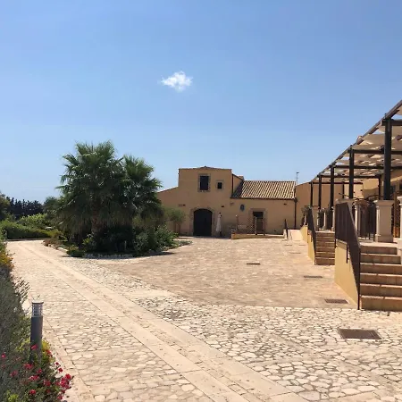 Le Sorelle Del Vino * Marzamemi